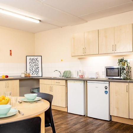 Lovely Ensuite Room With Shared Kitchen Greenwich Лондон Екстериор снимка